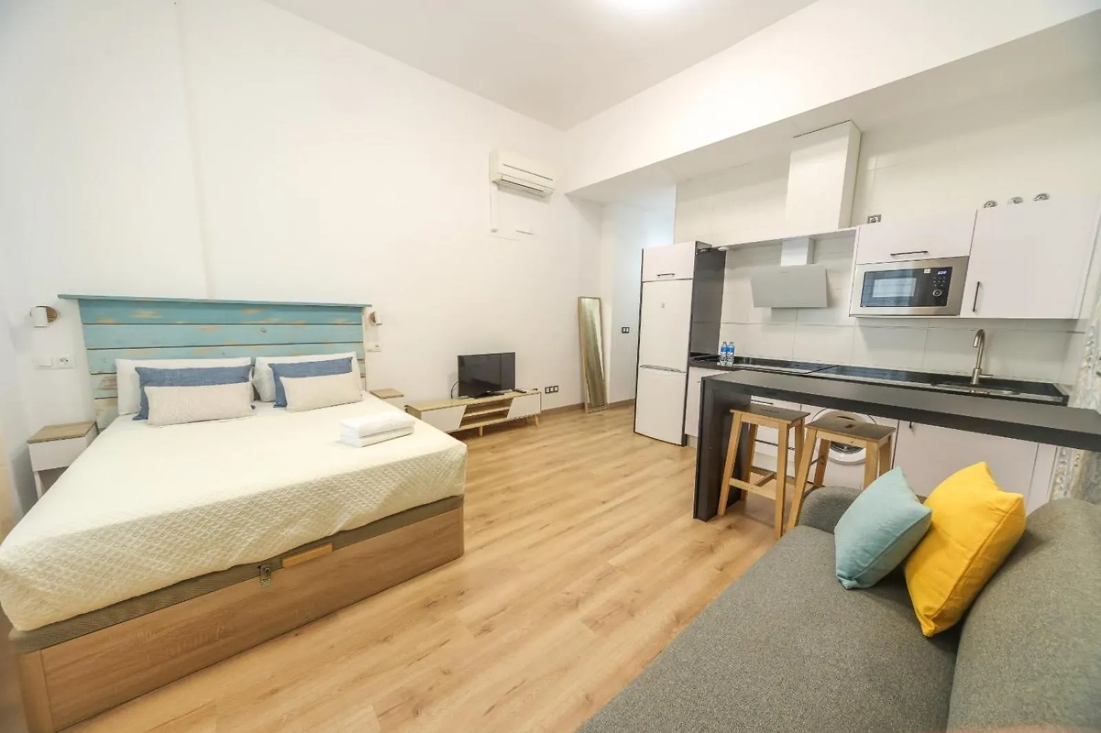 Lovely Studio In The Heart Of Malaga Free Swimming Pool Appartement